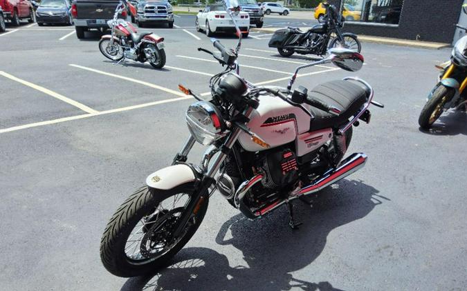 2027 Moto Guzzi V7 Special
