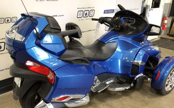 2019 Can-Am Spyder RT Limited (SE6) - Chrome