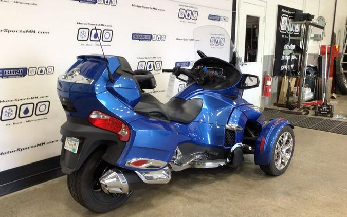 2019 Can-Am Spyder RT Limited (SE6) - Chrome