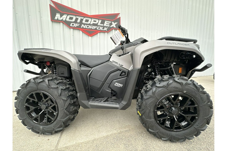 2024 Can-Am OUTLANDER XT 700 - PLATINUM SATIN