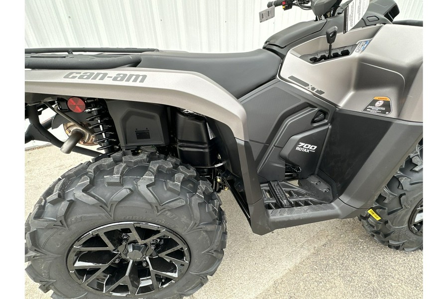 2024 Can-Am OUTLANDER XT 700 - PLATINUM SATIN