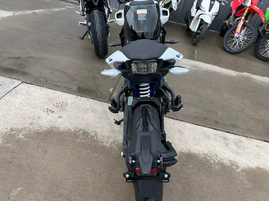 2025 CFMOTO NK 300