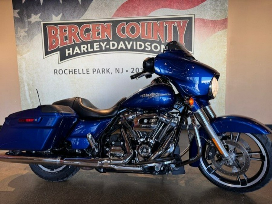 2017 Street Glide® Special FLHX103