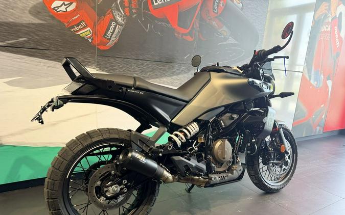 2024 Husqvarna® Svartpilen 401