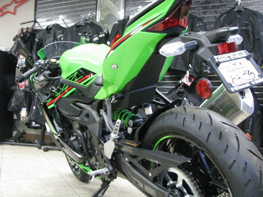 2024 Kawasaki Ninja® ZX™-4RR ABS KRT Edition ABS