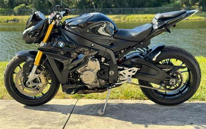 2016 BMW S 1000 R