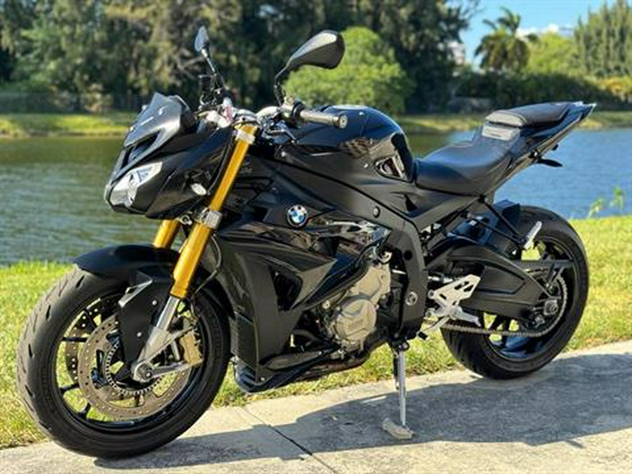 2016 BMW S 1000 R