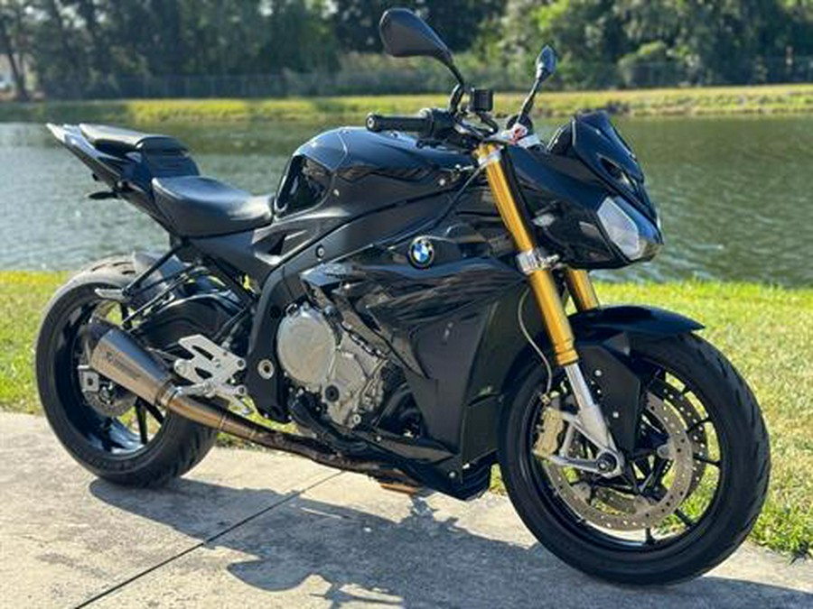 2016 BMW S 1000 R