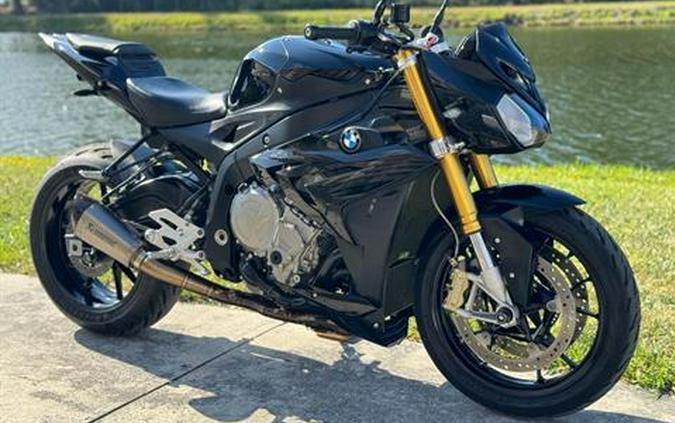 2016 BMW S 1000 R