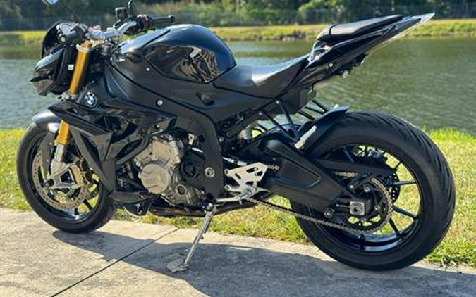 2016 BMW S 1000 R