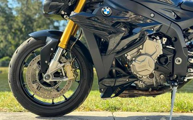 2016 BMW S 1000 R