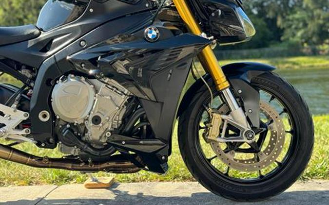 2016 BMW S 1000 R