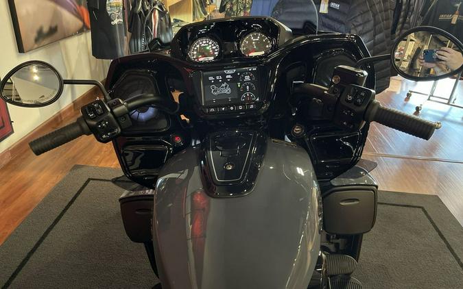 2024 Indian Motorcycle® Pursuit® Dark Horse® with PowerBand Audio Package Stealth Gray