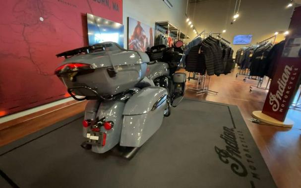 2024 Indian Motorcycle® Pursuit® Dark Horse® with PowerBand Audio Package Stealth Gray