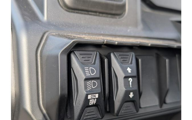 2026 Can-Am DEFENDER MAX XMR HD11 WITH HALF-DOORS