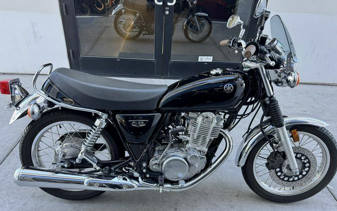2017 Yamaha SR400