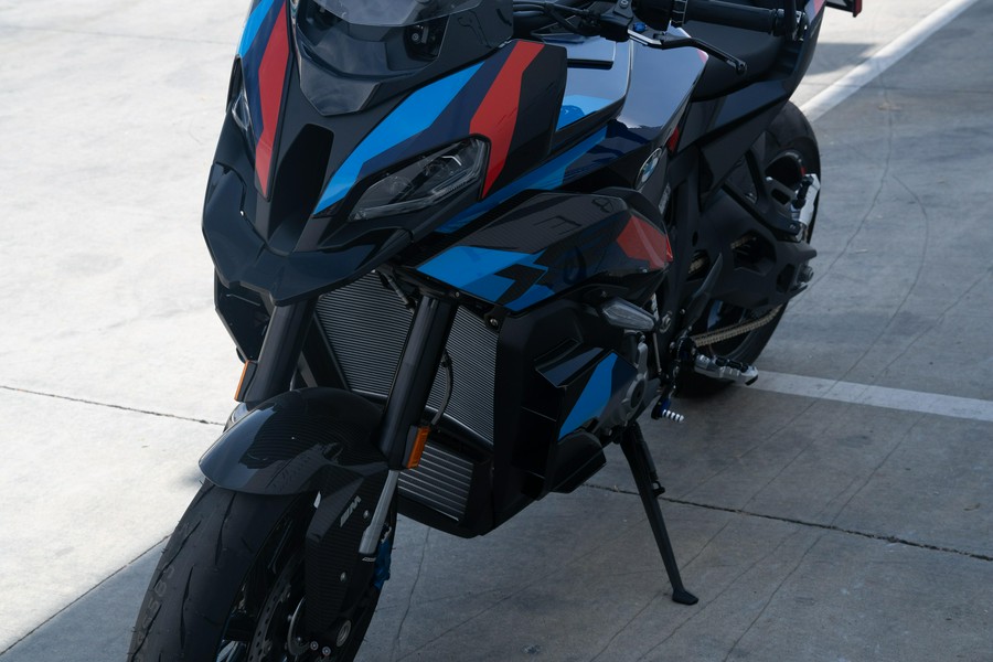 2026 BMW M 1000 XR