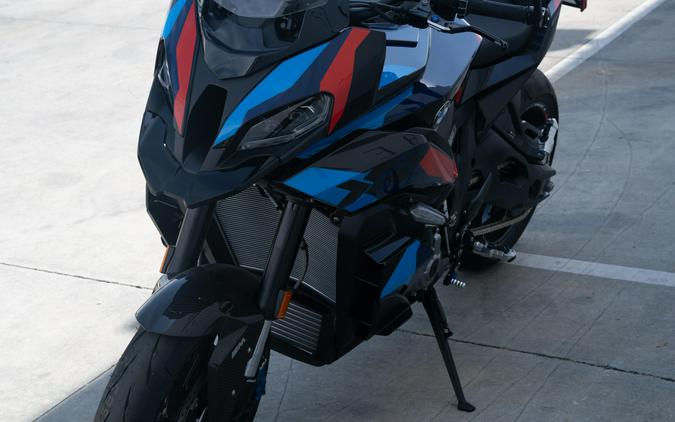 2026 BMW M 1000 XR