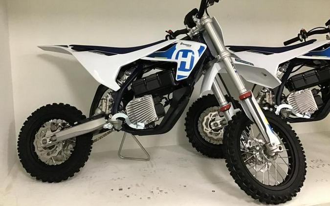 2024 Husqvarna® EE 5