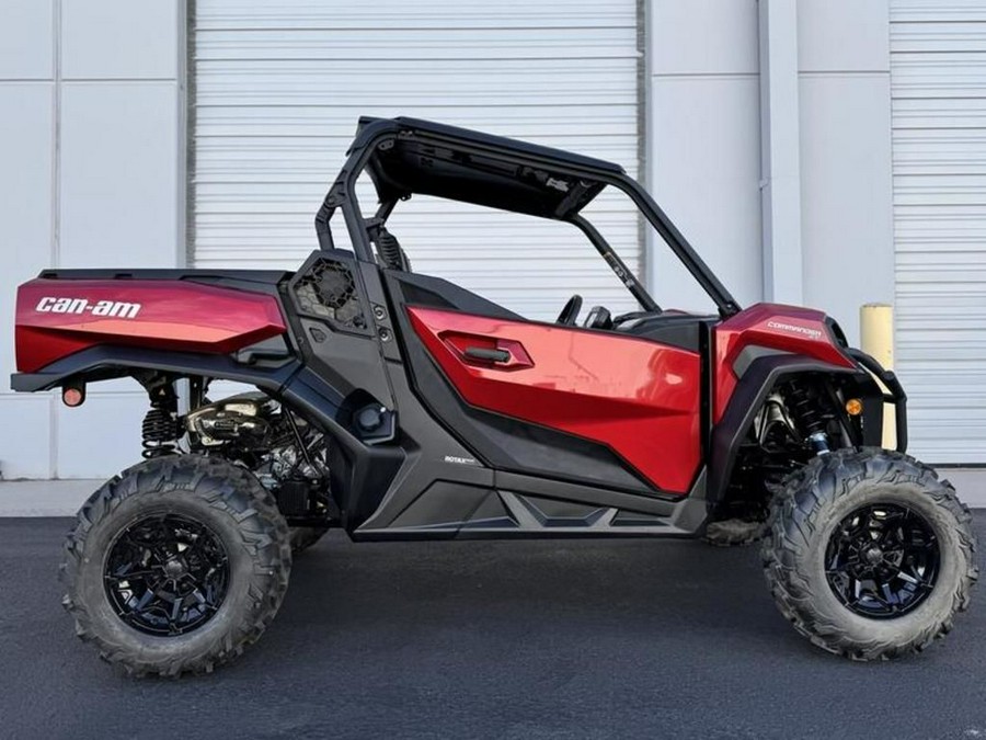 2026 Can-Am® Commander XT 700