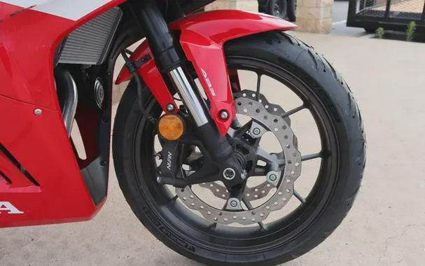 2025 HONDA CBR500R