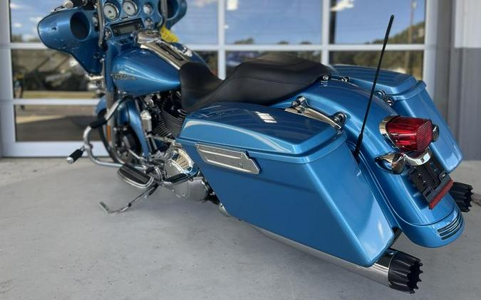 2009 Harley-Davidson® FLHX - Street Glide®