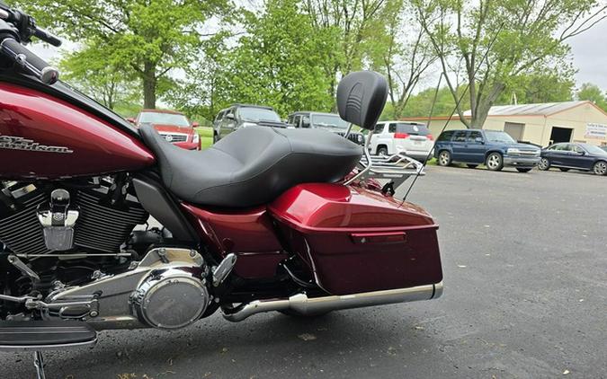 2017 Harley-Davidson FLHXS - Street Glide Special