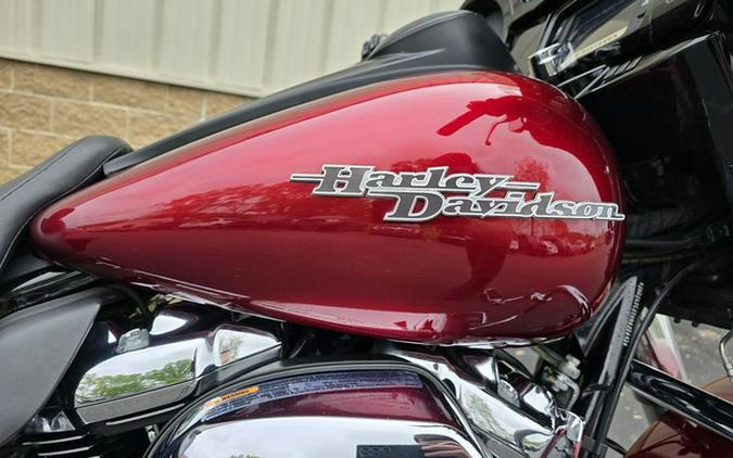 2017 Harley-Davidson FLHXS - Street Glide Special