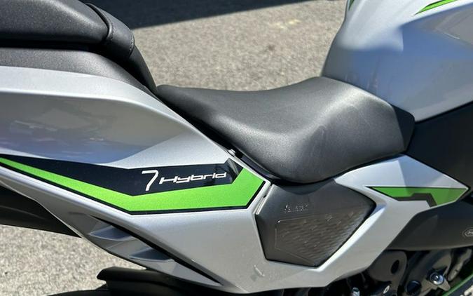 2024 Kawasaki Z7 Hybrid ABS