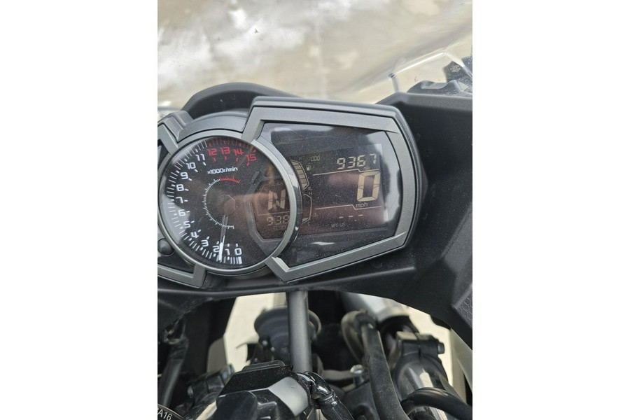 2023 Kawasaki Ninja® 400 Base