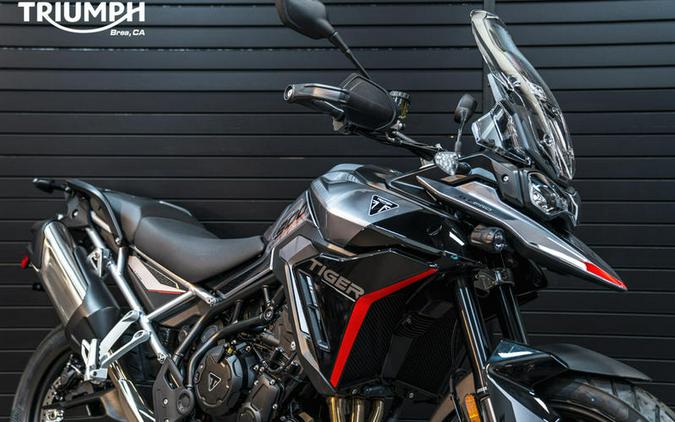 2024 Triumph Tiger 900 GT Graphite / Sapphire Black