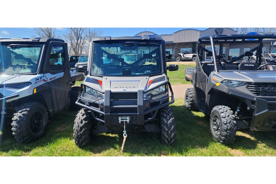 2019 Polaris Industries RANGER XP® 900 EPS - Silver Pearl