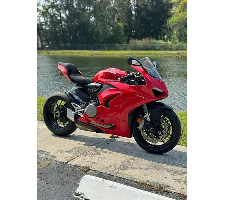 2022 Ducati Panigale V2