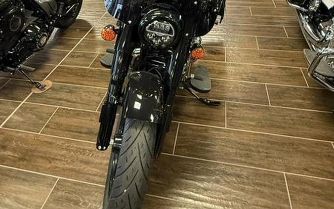 2025 Indian Motorcycle Indian Sport Chief RTHeavy Metal