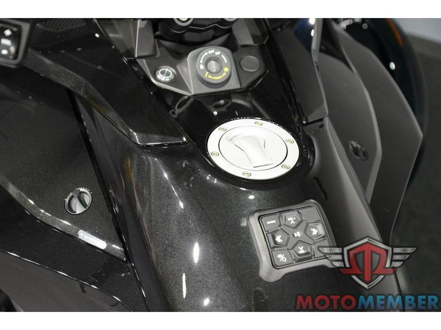2023 Can-Am Spyder F3 Limited Platine Wheels