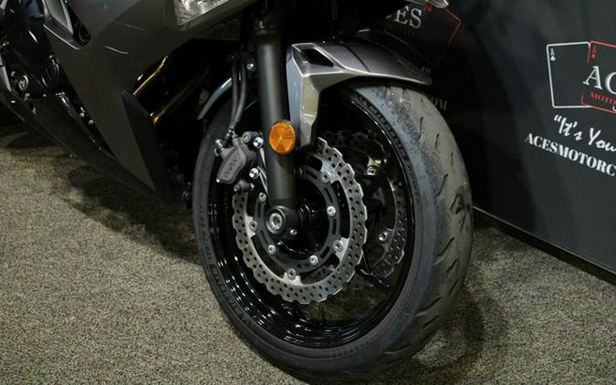 2021 Kawasaki Ninja 650 Metallic Graphite Gray/Metallic Spark Black