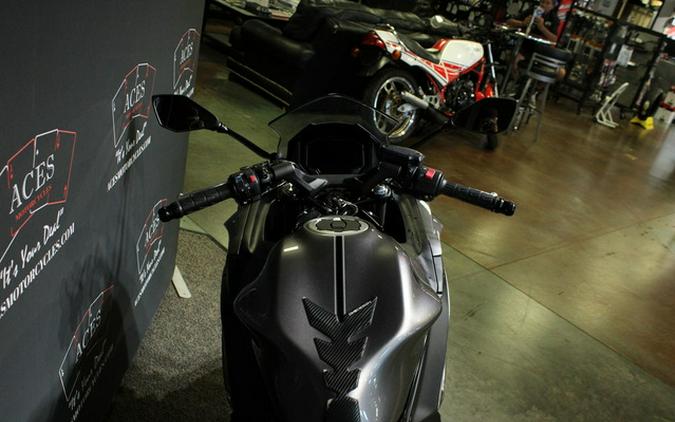 2021 Kawasaki Ninja 650 Metallic Graphite Gray/Metallic Spark Black
