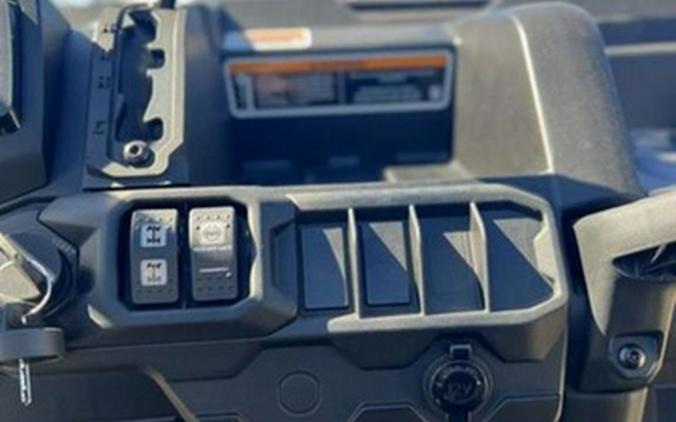 2027 Can-Am Defender DPS HD7