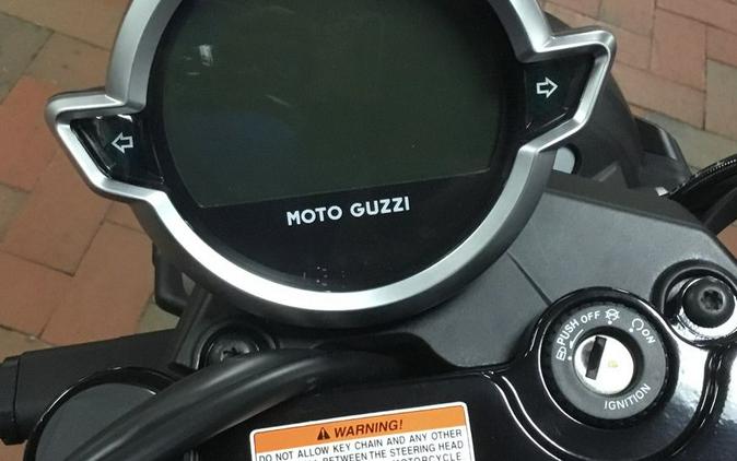 2023 Moto Guzzi V7 Stone