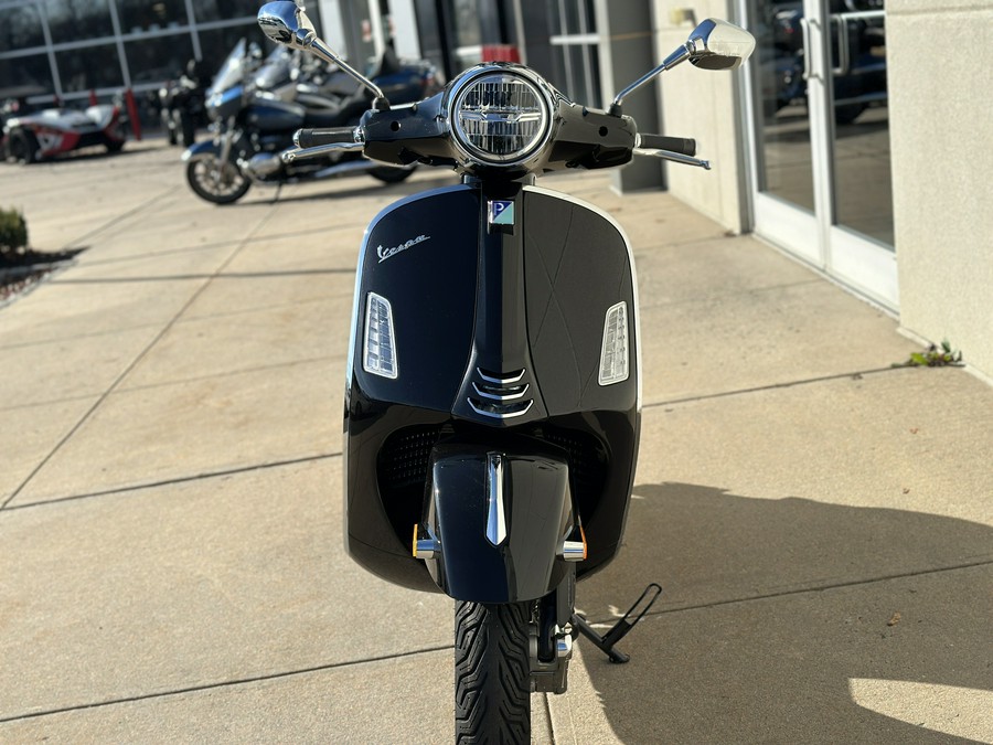 2023 Vespa GTS 300