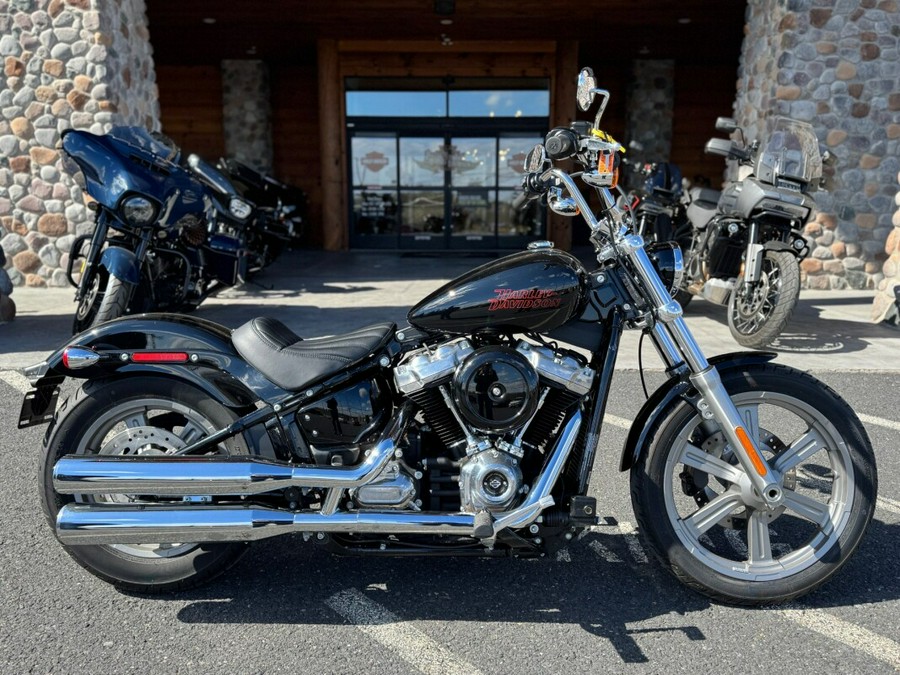 2023 Harley-Davidson Softail Standard Vivid Black