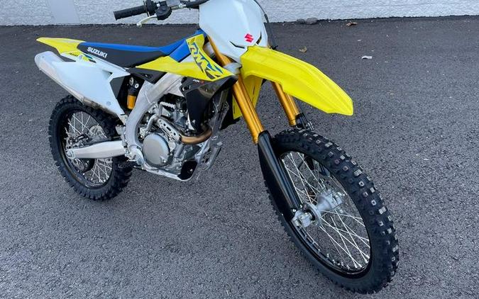 2024 Suzuki RM-Z450 First Look [with RM Army Kit]