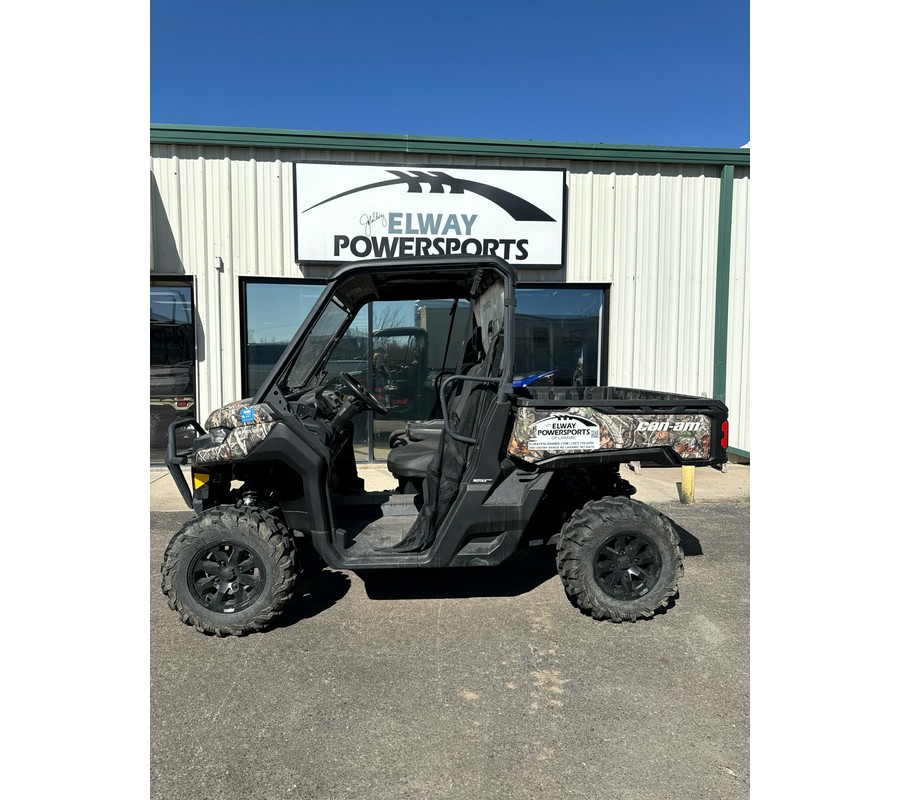 2024 Can-Am Defender XT HD10