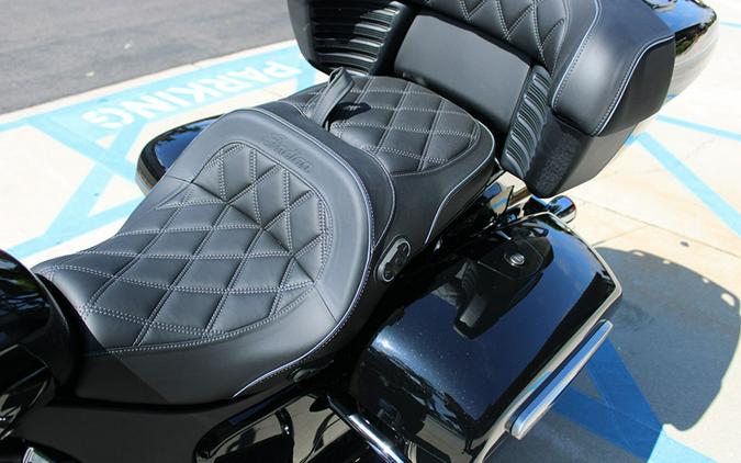 2026 Indian Motorcycle® Roadmaster® PowerPlus Limited 112 Black Metallic