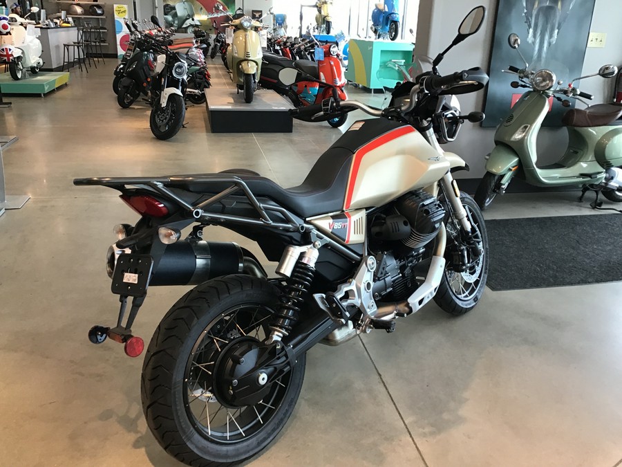 2023 Moto Guzzi V85 TT