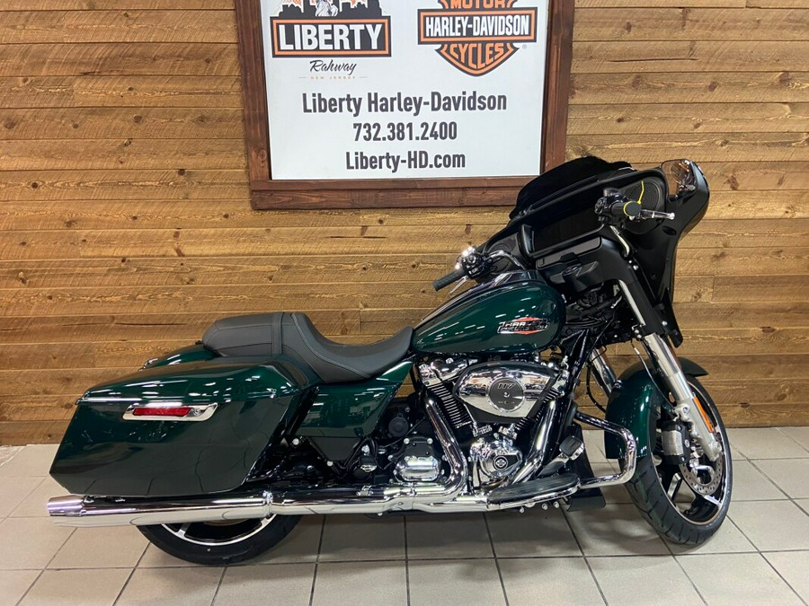 2024 Harley-Davidson® Street Glide® Alpine Green FLHX