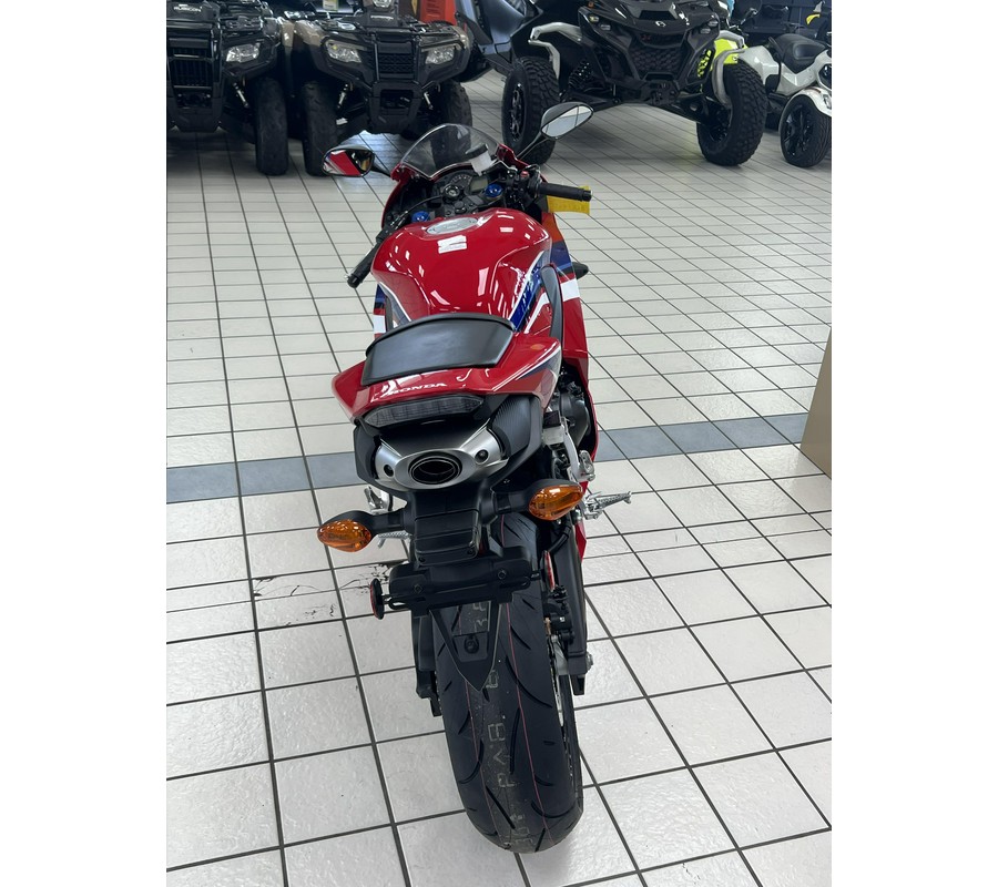 2024 Honda CBR600RR Base