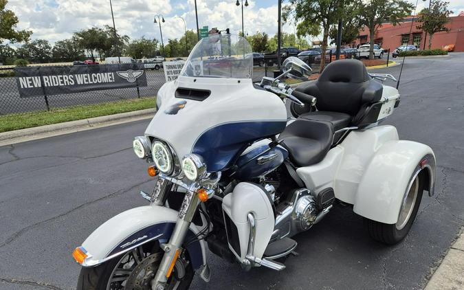 FLHTCUTG 2015 Tri Glide Ultra