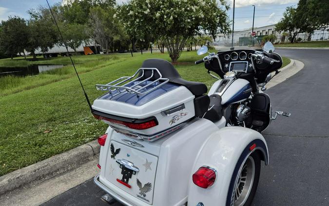 FLHTCUTG 2015 Tri Glide Ultra