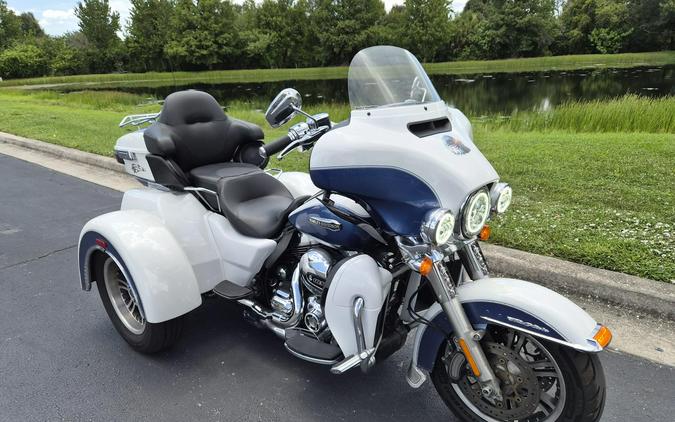 FLHTCUTG 2015 Tri Glide Ultra